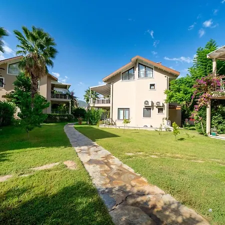Central Location, Spacious W/pool & View וילה *