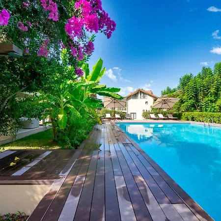 Central Location, Spacious W/pool & View Göcek