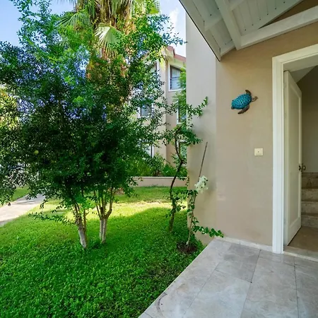 Vilă Central Location, Spacious W/pool & View